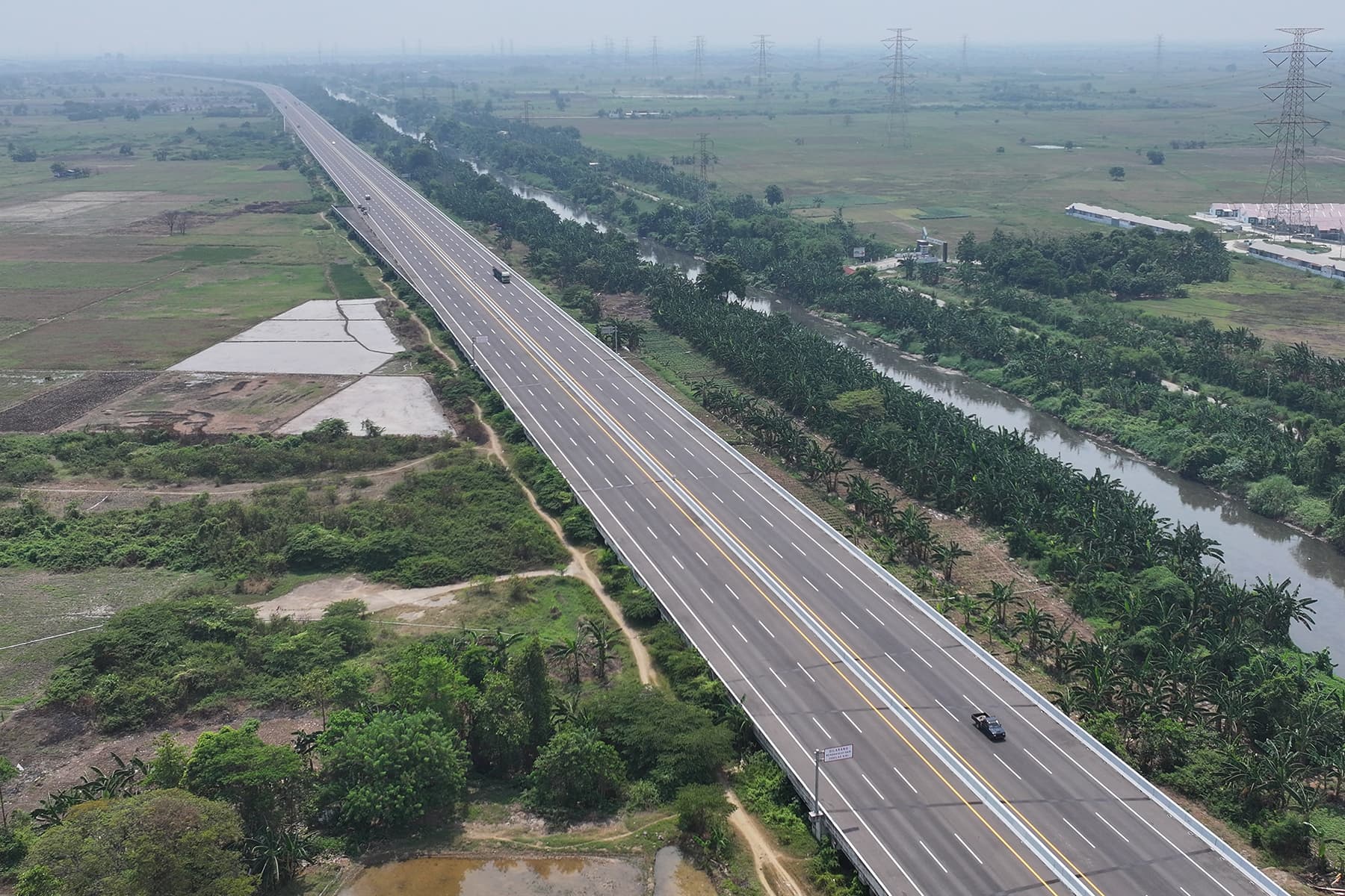 PT CTP Tollways Lakukan Penghijauan di Area Jalan Tol Cibitung–Cilincing